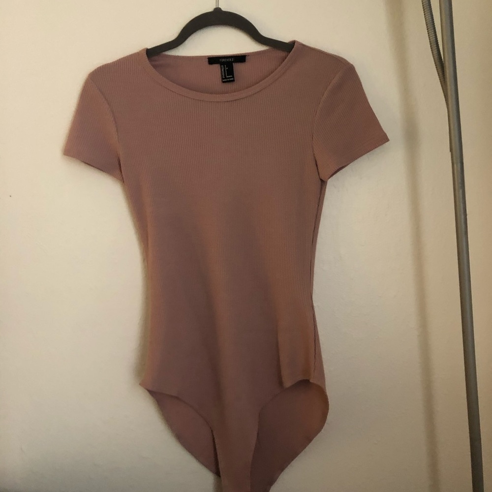 Short sleeved bodysuit